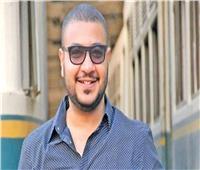 المؤلف محمد سيد بشير مازال بالمستشفي بعد تعرضه لحالة تسمم حاد