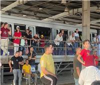 أطفال «٥٧٣٥٧» هتفوا باسمه.. «كابونجا» يسحب 6 عربات مترو الأنفاق 