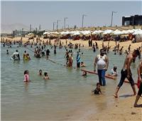 «شاطئ السوايسة» فسحة المواطنين في الصيف.. وتخفيض رسوم الدخول لـ 5 جنيهات