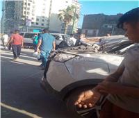 إصابة طبيب وتهشم سيارتين في انهيار عقار الغربية | صور