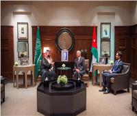 ملك الأردن وولي العهد السعودي يعقدان لقاءً ثنائيًا وجلسة مباحثات موسعة