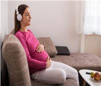 فوائد مدهشة للإستماع إلى الموسيقى أثناء الحمل