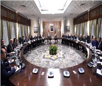 رئيس الوزراء المصري ونظيره الجزائري يشهدان مراسم توقيع عدد من الوثائق في عدة مجالات