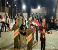 الأغاني الوطنية تشعل حماس المواطنين في الاحتفال بذكرى 30 يونيو | فيديو