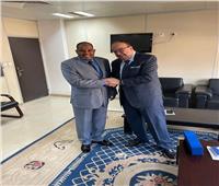 السفير المصري بالخرطوم يلتقي مسئول بالخارجية السودانية لتعزيز التعاون