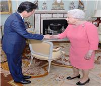 فى رسالة لإمبراطور اليابان .. ملكة بريطانيا تعرب عن حزنها لأغتيال شينزو آبى 