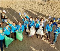 إبداعات شبابية| مشروع «بان لاستيك» لتطهير الشواطئ