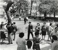 في الخمسينيات.. طلاب الحقوق يعلنون الحرب على الطالبات