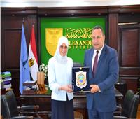 رئيس جامعة الإسكندرية: الدكتورة نهال الشقنقيري نموذج مشرف للعطاء المهني 