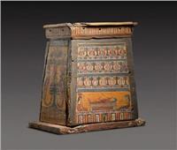 خبير آثار يطالب بالتأكد من صحة أوراق ١٤ قطعة آثار مصرية بيعت فى صالة "كريستيز" 