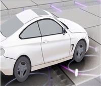 تطوير طرق ذكية لشحن السيارات الكهربائية «لاسلكيًا»| فيديو
