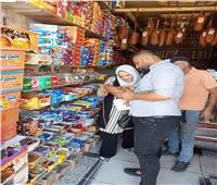 أحياء الإسكندرية تشن حملات للرقابة على الأسواق وإزالة الإشغالات 
