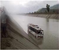مصرع 30 راكبا جراء سقوط حافلة في نهر وسط كينيا