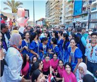 الإسكندرية تحتفل بعيدها القومي بفعاليات فنية وموكب لعربات الزهور