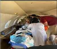 انفراد| أول صور للطفل المصاب بسرطان الدم أثناء عودته من السعودية