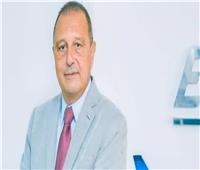 رئيس مصر للطيران يوجه رسالة إلى نقيب الأطباء