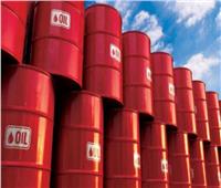 أسعار النفط تواصل التراجع مع استمرار ضعف توقعات الطلب