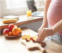 5 وجبات خفيفة مغذية لتخزينها في مطبخك أثناء الحمل