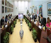 وزير السياحة والآثار يواصل اجتماعاته الدورية لاستضافة مصر لمؤتمرCOP27