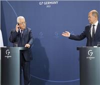 الرئيس الفلسطيني يُغضب المستشار الألماني بسبب «الهولوكوست»