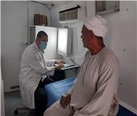 محافظ قنا: الكشف على 988 مواطنا في قافلة طبية بقرية عزبة البوصة