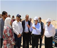  محافظ المنيا يتفقد مشروعات «حياة كريمة» بقري مركز أبو قرقاص