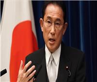 رئيس الوزراء الياباني يستأنف عمله عن بعد