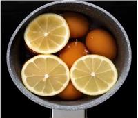 بشرائح الليمون.. أسهل طريقة لتقشير البيض| فيديو  
