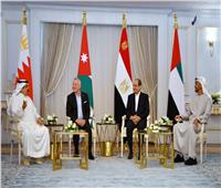 الرئيس السيسي يستعرض مع القادة العرب التعاون المشترك ومساعى ترسيخ الأمن والسلام والاستقرار 