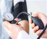 خبراء| إجراء اختبار ضغط الدم بشكل دوري يطيل من العمر