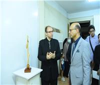 رئيس جامعة أسيوط يفتتح معرض «الرصانة والإنسيابية» بالتربية النوعية