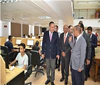 رئيس جامعة الإسكندرية يشهد أعمال امتحانات مبادرة «أشبال مصر الرقمية»