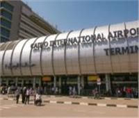 ضبط راكب أجنبى لتهريبه مواد مخدرة فى مطار القاهرة 