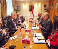 وزير قطاع الأعمال: قطاع الدواء يعد واحدًا من أهم الصناعات الاستراتيجية في مصر