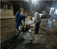 إصلاح خط طرد صرف صحي بمدينة الزقازيق