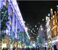 توفيرا للطاقة والنفقات.. بريطانيا تلغي عروض الأضواء في احتفالات الكريسماس 