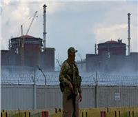 زيلينسكي يحذر من كارثة إشعاعية في محطة زابوريجيا النووية