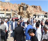 رئيس الوزراء يتابع تنفيذ طريق السلام ويتفقد السوق القديم بـ«شرم الشيخ»