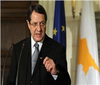 رئيس قبرص يرحب برفع الحظر الأمريكي للأسلحة