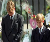 الأمير ويليام وكيت يصطحبان طفليهما في «جنازة الملكة إليزابيث»