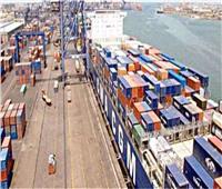 تداول 3135 حاوية و300 ألف طن بضائع إستراتيجية بميناء الإسكندرية   