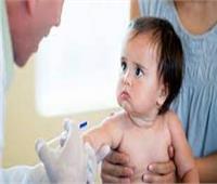 استاذ أوبئة: منظمة الصحة أجازت حصول الطفل على لقاحي كورونا والإنفلونزا |فيديو 