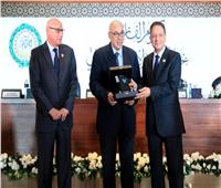 مجلس وزراء الإعلام العرب يكرم محمد عبدالجواد رئيس وكالة «أ ش أ» الأسبق