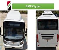 وزير قطاع الأعمال يستعرض نموذجا لحافلة غاز طبيعي من شركة «النصر للسيارات»