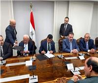 توقيع عقد بناء ستاد النادي المصري الجديد