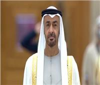 في زيارة تستغرق يومين..رئيس دولة الإمارات يصل العاصمة العمانية 