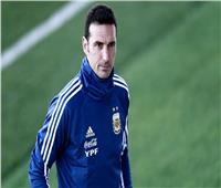 الأرجنتين يمدد تعاقده مع سكالوني حتى مونديال 2026