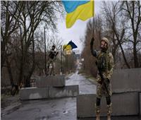 أوكرانيا تحتفل باستعادة معقل ليمان الرئيسي.. وقديروف يدعو بوتين لاستخدام أسلحة نووية