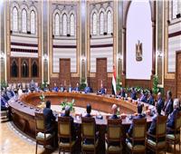 السيسي: مصر تتطلع لتطوير علاقات التعاون مع مجتمع رجال الأعمال الكويتي