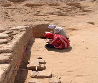 برنامج تدريبي على أعمال الحفائر يقود لكشف أثري لمقبرة من العصر البطلمي